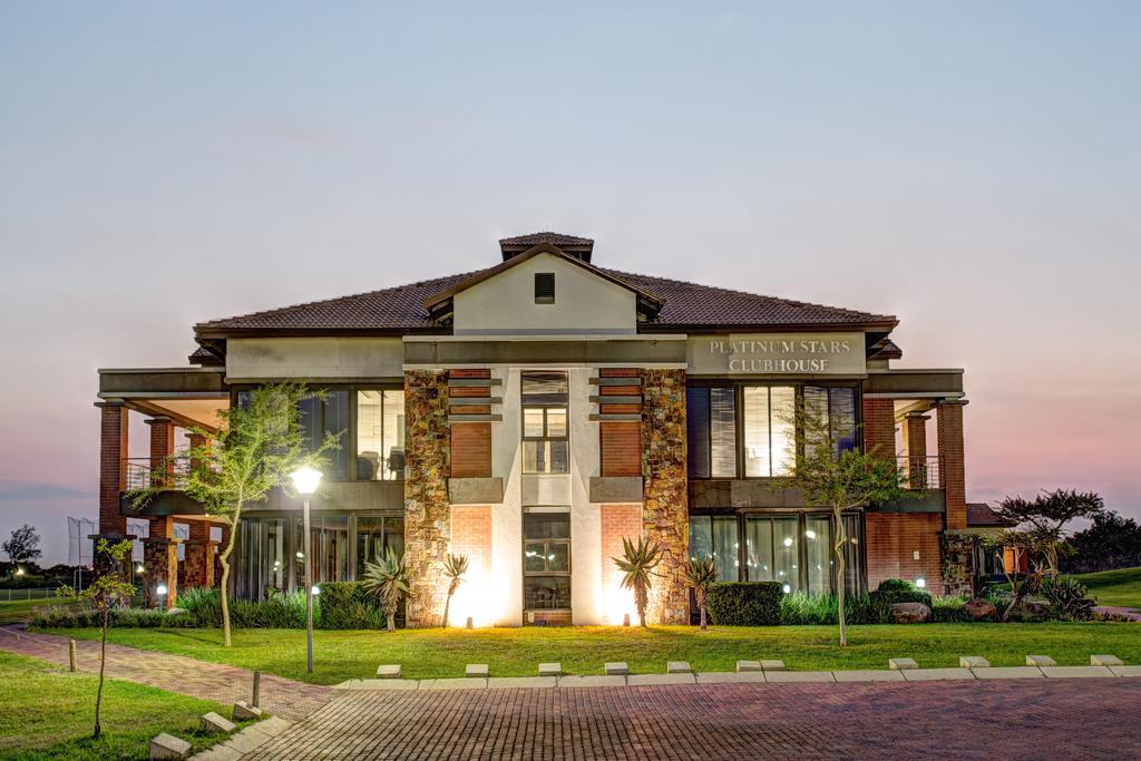 Royal Marang Hotel Phokeng Zewnętrze zdjęcie Club House