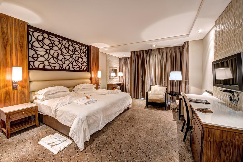 Royal Marang Hotel Phokeng Pokój zdjęcie