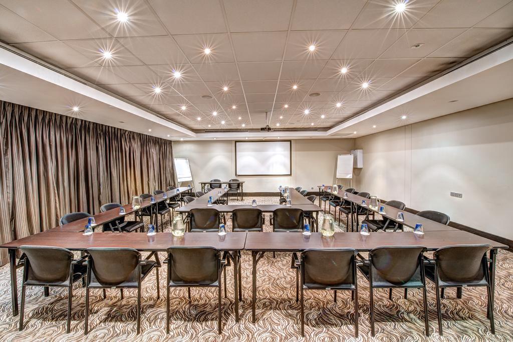 Royal Marang Hotel Phokeng Zewnętrze zdjęcie Meeting room