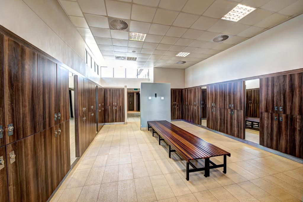 Royal Marang Hotel Phokeng Zewnętrze zdjęcie Changing room