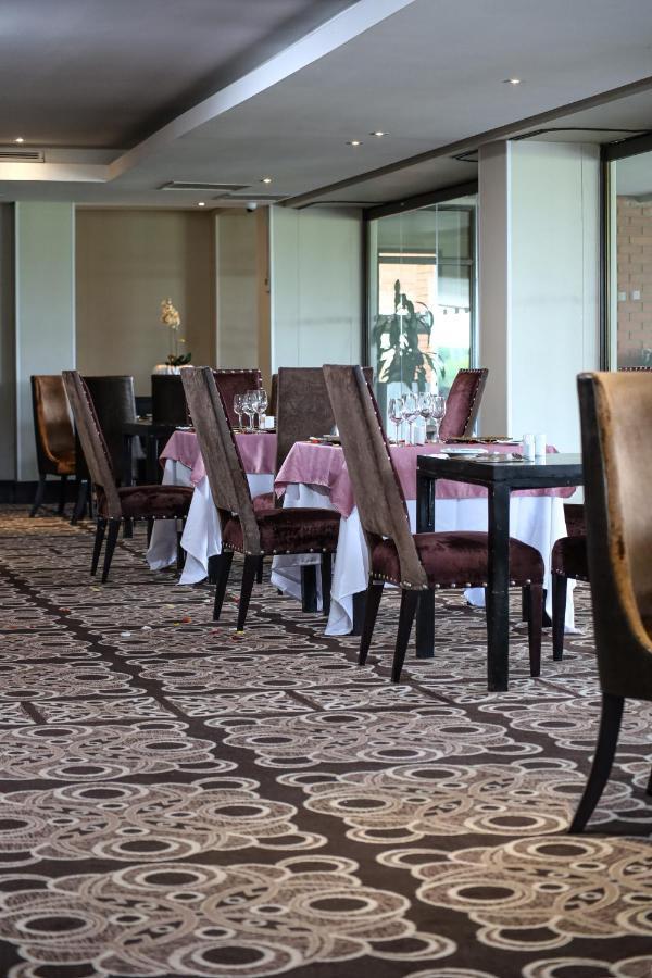 Royal Marang Hotel Phokeng Zewnętrze zdjęcie The restaurant